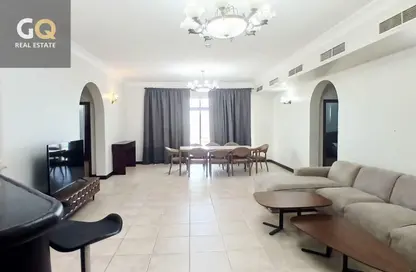 Apartment - 3 Bedrooms - 3 Bathrooms for rent in Al Juffair - Capital Governorate