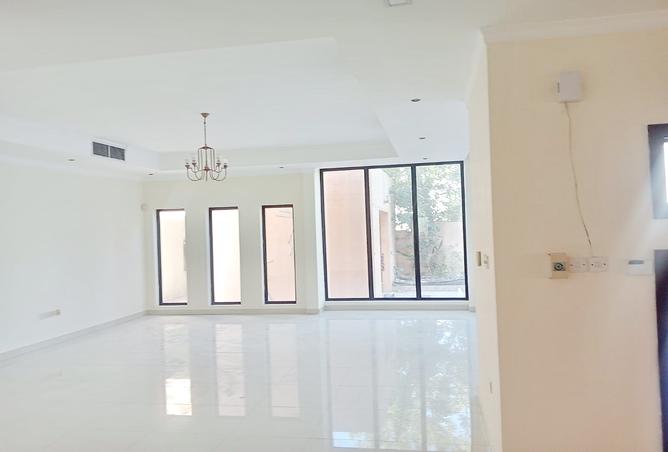 986962 - Property Image 2