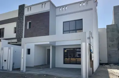 فيلا - 5 غرف نوم - 6 حمامات للبيع في البسيتين - المحرق