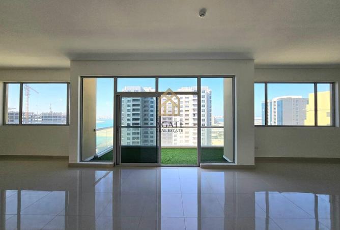 993160 - Property Image 2