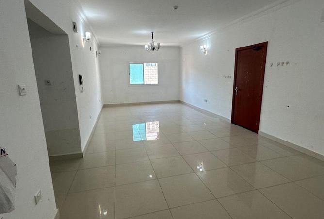 54970898 - Property Main Image