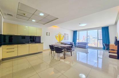 Apartment - 2 Bedrooms - 3 Bathrooms for rent in Al Juffair - Capital Governorate