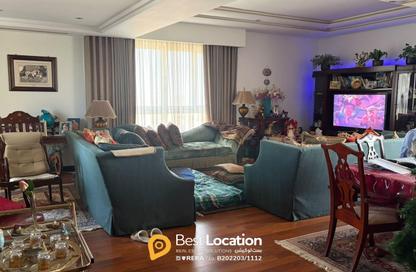 Apartment - 4 - 5 for sale in Abraj Al Lulu - Manama - Capital Governorate