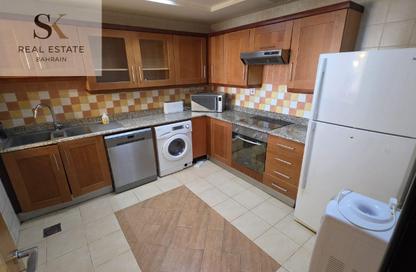 Apartment - 2 Bedrooms - 3 Bathrooms for rent in Abraj Al Lulu - Manama - Capital Governorate Apartment - 2 Bedrooms - 3 Bathrooms for rent in Abraj Al Lulu - Manama - Capital Governorate