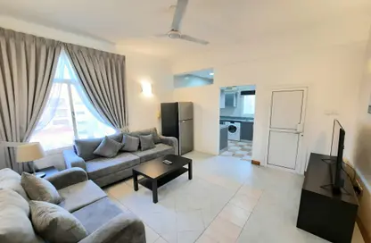 Apartment - 2 Bedrooms - 2 Bathrooms for rent in Um Al Hasam - Manama - Capital Governorate