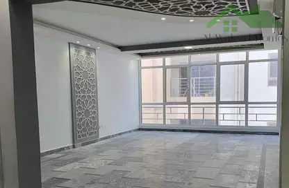 Apartment - 3 Bedrooms - 5 Bathrooms for rent in Hidd - Muharraq Governorate