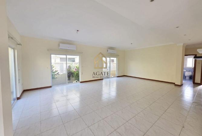 52570871 - Property Image 3