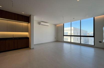 Apartment - 3 Bedrooms - 3 Bathrooms for rent in Janabiya - Northern Governorate