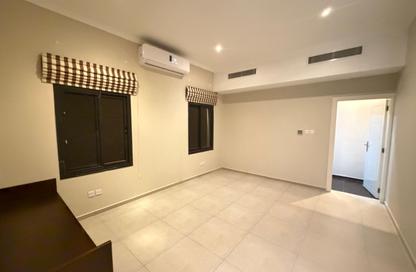 Villa - 3 - 3 for rent in Janabiya - Northern Governorate