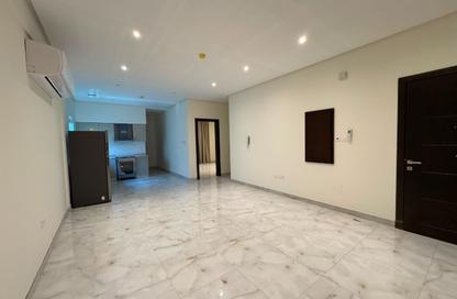 Apartment - 1 Bedroom - 1 Bathroom for rent in Tubli - Central Governorate Apartment - 1 Bedroom - 1 Bathroom for rent in Tubli - Central Governorate