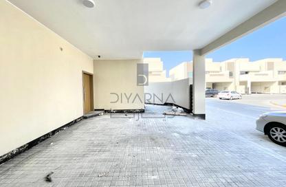 Villa - 5 - 4 for rent in Al Sidra - Diyar Al Muharraq - Muharraq Governorate Villa - 5 - 4 for rent in Al Sidra - Diyar Al Muharraq - Muharraq Governorate