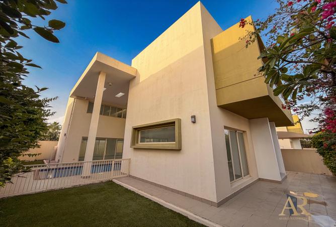 52170293 - Property Image 2