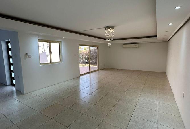 51665229 - Property Image 2