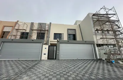 فيلا - 4 غرف نوم - 6 حمامات للبيع في المحرق - المحرق