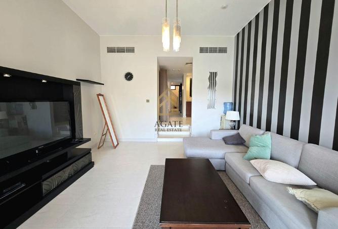 53058759 - Property Image 2