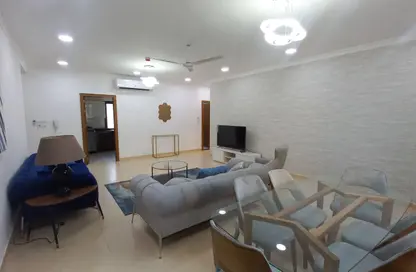 Apartment - 2 Bedrooms - 3 Bathrooms for rent in Janabiya - Northern Governorate