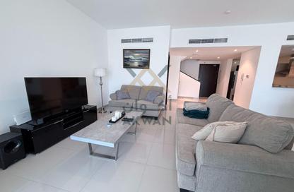 Duplex - 2 Bedrooms - 3 Bathrooms for rent in Al Juffair - Capital Governorate