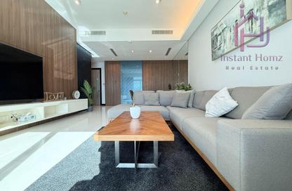 Apartment - 2 Bedrooms - 3 Bathrooms for sale in Al Juffair - Capital Governorate