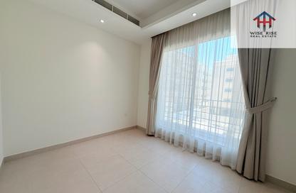 Apartment - 2 Bedrooms - 2 Bathrooms for rent in Al Burhama - Manama - Capital Governorate
