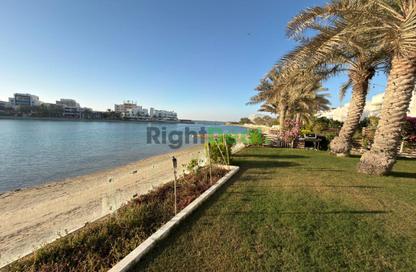 Villa - 5 - 7 for rent in Tala Island - Amwaj Islands - Muharraq Governorate