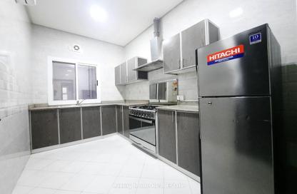 Apartment - 2 Bedrooms - 3 Bathrooms for rent in Hidd - Muharraq Governorate