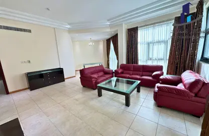 Apartment - 1 Bedroom - 2 Bathrooms for rent in Mahooz - Manama - Capital Governorate