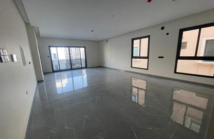 Apartment - 2 Bedrooms - 3 Bathrooms for sale in Janabiya - Northern Governorate