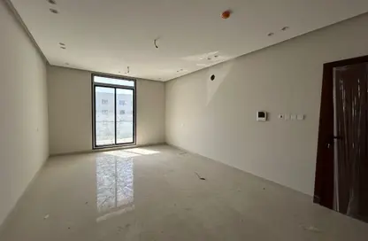 شقة - 3 غرف نوم - 4 حمامات للبيع في الحد - المحرق