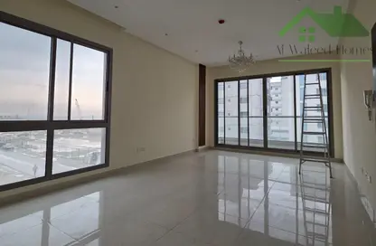 Apartment - 2 Bedrooms - 3 Bathrooms for rent in Hidd - Muharraq Governorate