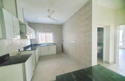 Apartment - 3 Bedrooms - 2 Bathrooms for rent in Tubli - Central Governorate Apartment - 3 Bedrooms - 2 Bathrooms for rent in Tubli - Central Governorate