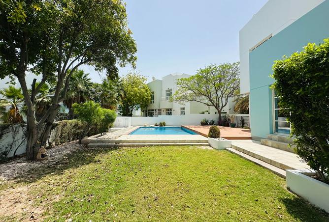 56953085 - Property Image 2