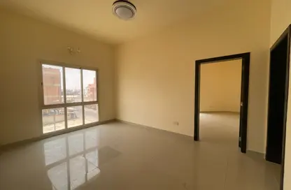 Apartment - 2 Bedrooms - 2 Bathrooms for rent in Jid Ali - Central Governorate
