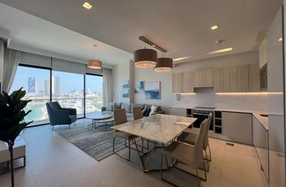 Apartment - 2 Bedrooms - 3 Bathrooms for rent in Reef Island - Capital Governorate