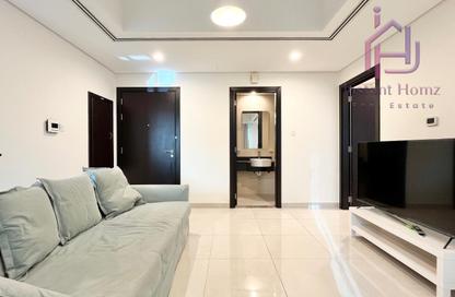 Apartment - 1 Bedroom - 2 Bathrooms for rent in Sanabis - Manama - Capital Governorate