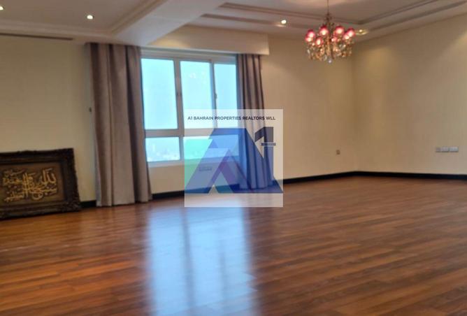 992922 - Property Image 2