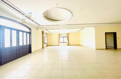 Villa - 5 Bedrooms - 5 Bathrooms for rent in Saar - Northern Governorate