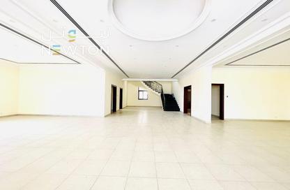 Villa - 5 Bedrooms - 5 Bathrooms for rent in Saar - Northern Governorate