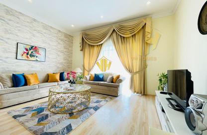 Apartment - 2 Bedrooms - 2 Bathrooms for rent in Mahooz - Manama - Capital Governorate