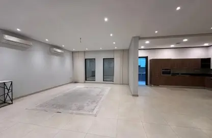 Villa - 4 Bedrooms - 4 Bathrooms for rent in Saar - Northern Governorate