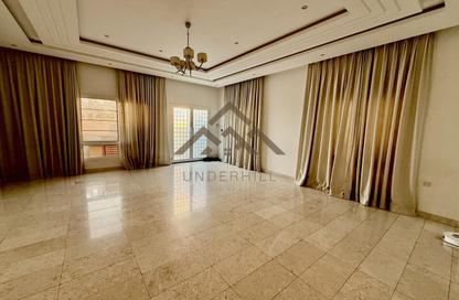Villa - 4 - 5 for sale in Sanad - Central Governorate