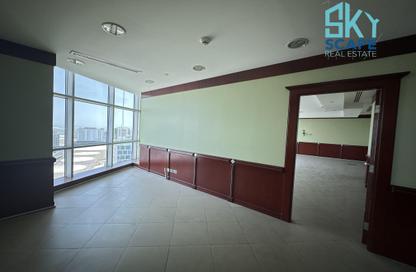 Office Space - Studio - 3 Bathrooms for rent in Seef - Capital Governorate