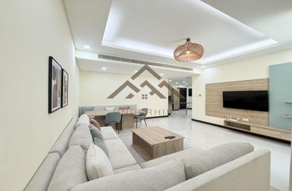 Apartment - 2 Bedrooms - 2 Bathrooms for rent in Seef - Capital Governorate
