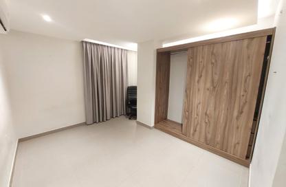 Apartment - 2 Bedrooms - 2 Bathrooms for rent in Hidd - Muharraq Governorate