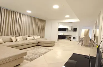 شقة - 2 غرف نوم - 2 حمامات للايجار في الجنبية - المحافظة الشمالية