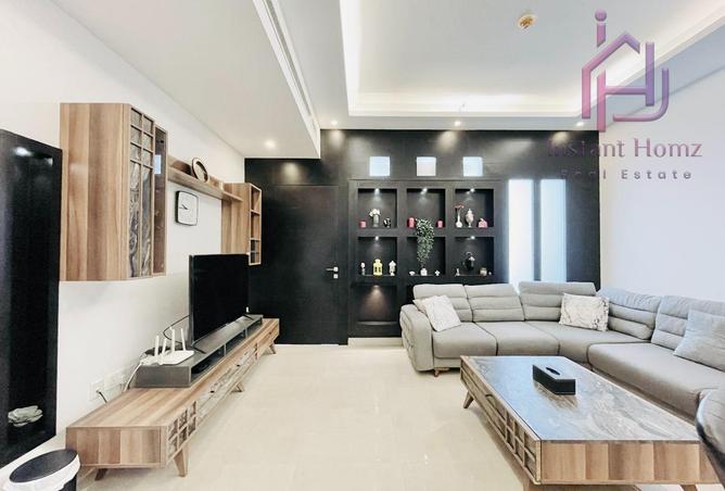 998366 - Property Image 2