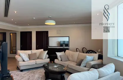 Apartment - 3 Bedrooms - 3 Bathrooms for rent in Al Juffair - Capital Governorate