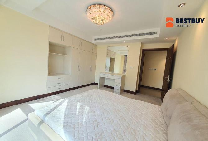 996493 - Property Image 2