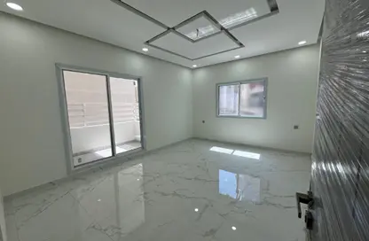 Apartment - 2 Bedrooms - 1 Bathroom for rent in Hidd - Muharraq Governorate