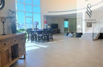 Penthouse - 4 Bedrooms - 5 Bathrooms for rent in Al Juffair - Capital Governorate