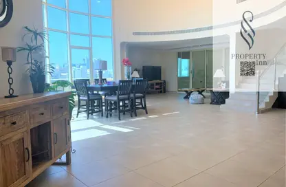 Penthouse - 4 Bedrooms - 5 Bathrooms for rent in Al Juffair - Capital Governorate
